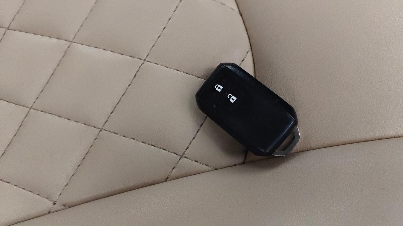 2024 Toyota Glanza G E-CNG, CNG, Manual, 67,367 km, Key Close Up