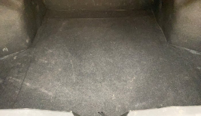 2016 Maruti Ciaz ZXI+, Petrol, Manual, 84,334 km, Boot Inside