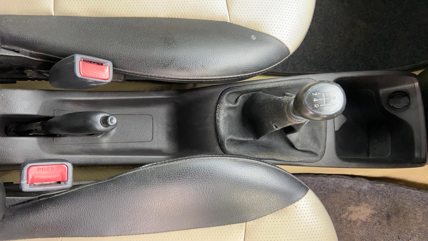 2016 Hyundai Eon ERA +, Petrol, Manual, 22,031 km, Gear Lever