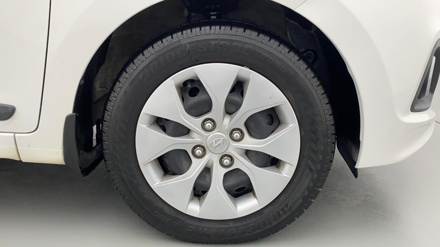 2017 Hyundai Xcent S 1.2, Petrol, Manual, 58,508 km, Right Front Wheel