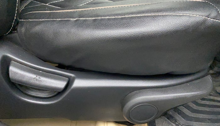 2017 Hyundai Xcent S 1.2, Petrol, Manual, 58,508 km, Driver Side Adjustment Panel