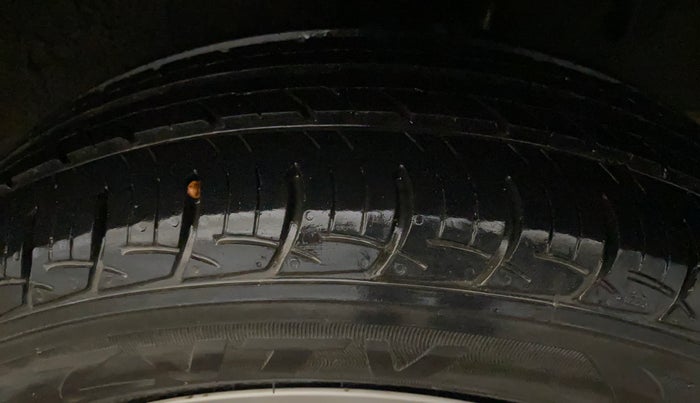 2024 Renault TRIBER RXZ, Petrol, Manual, 11,880 km, Left Rear Tyre Tread