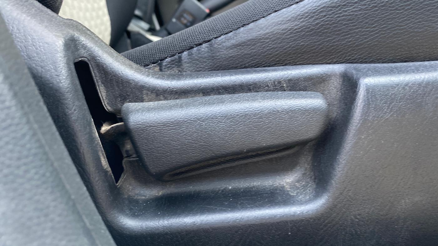 2023 Maruti Alto VXI, Petrol, Manual, 30,777 km, Driver Side Adjustment Panel