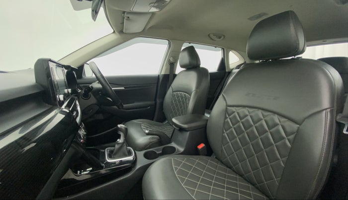 2021 KIA SELTOS HTK PLUS 1.5 DIESEL, Diesel, Manual, 58,401 km, Right Side Front Door Cabin