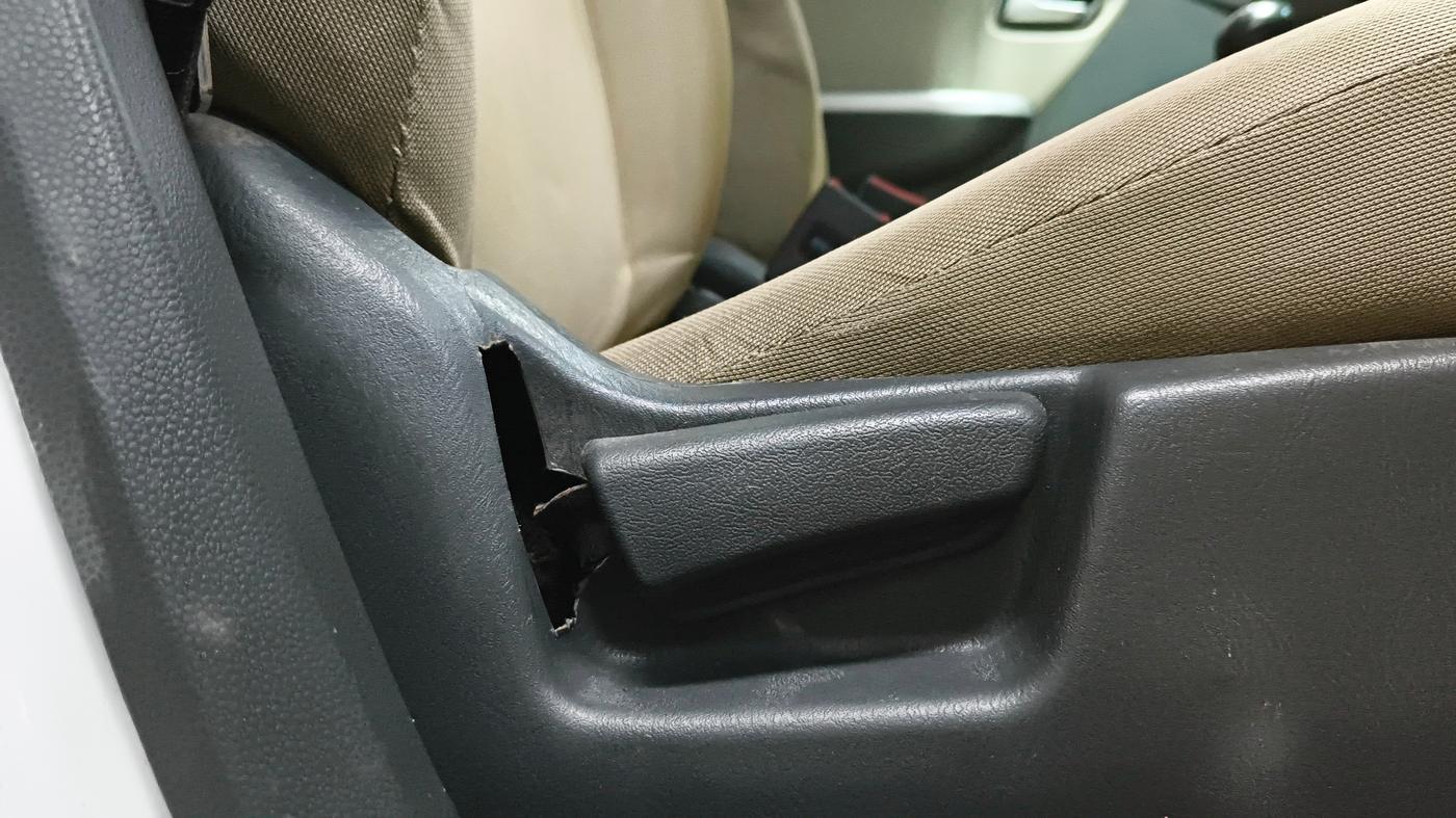 2018 Maruti Alto K10 VXI (O), Petrol, Manual, 70,696 km, Driver Side Adjustment Panel
