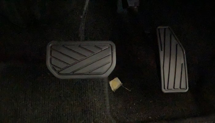 2019 Maruti Baleno DELTA CVT PETROL 1.2, Petrol, Automatic, 61,571 km, Pedals