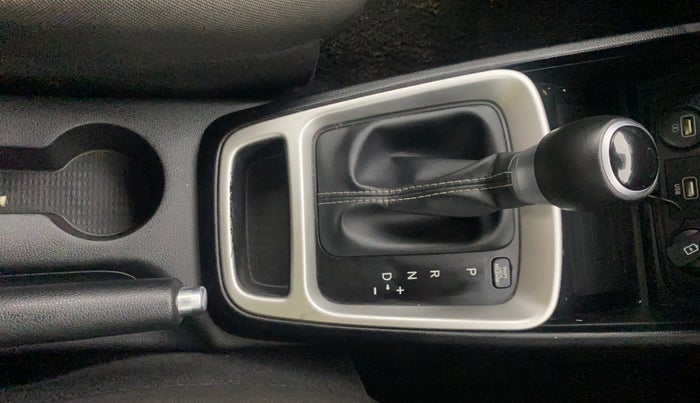 2019 Hyundai VENUE SX PLUS 1.0 TURBO DCT, Petrol, Automatic, 52,552 km, Gear Lever