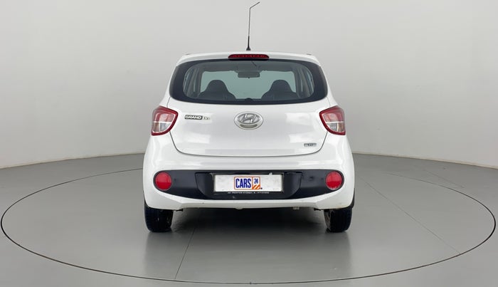 2017 Hyundai Grand i10 MAGNA 1.2 KAPPA VTVT, Petrol, Manual, 17,815 km, Back/Rear