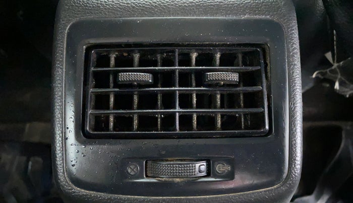 2017 Hyundai Grand i10 MAGNA 1.2 KAPPA VTVT, Petrol, Manual, 17,815 km, Rear AC Vents