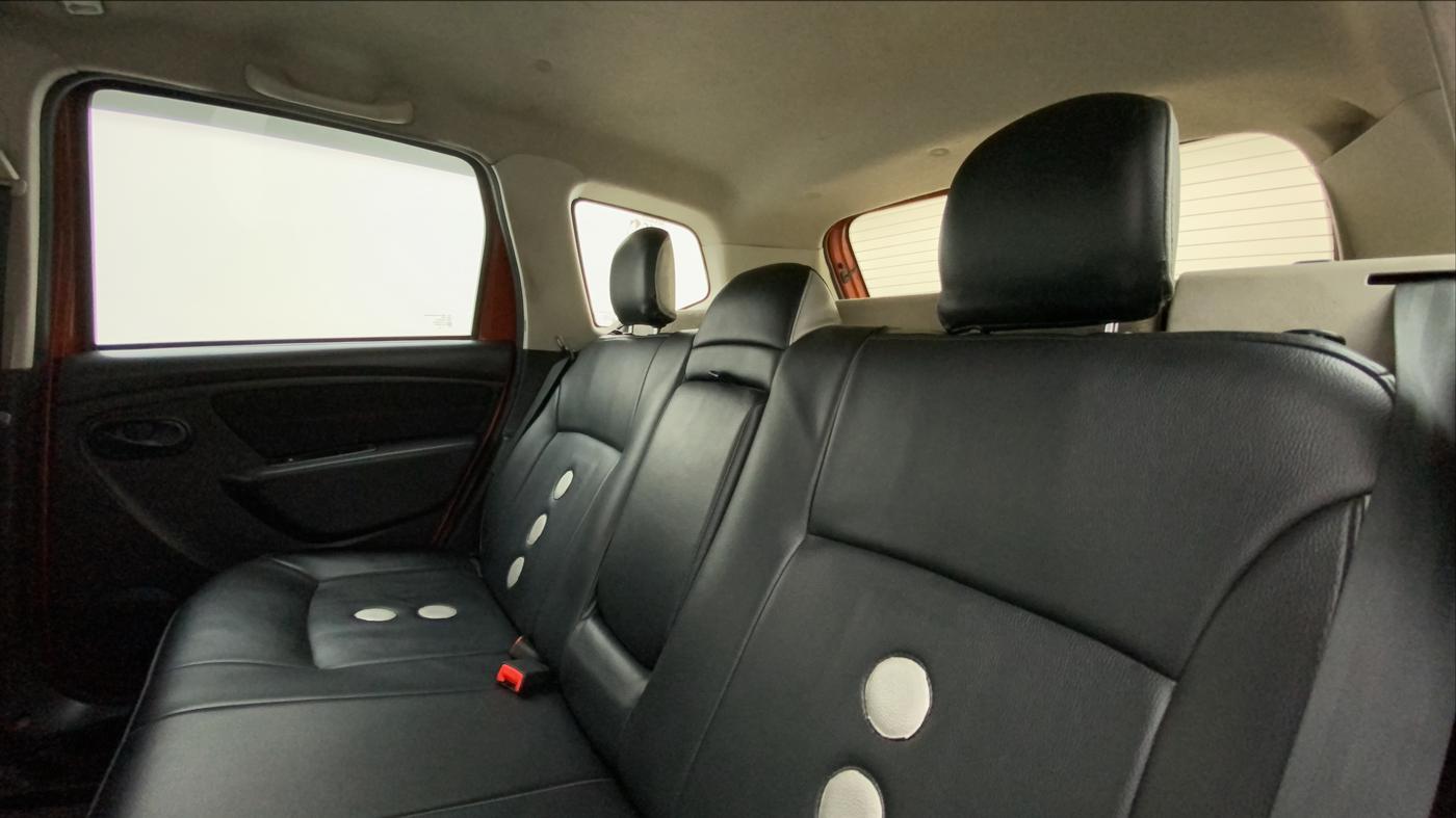 2017 Renault Duster 85 PS RXS MT DIESEL, Diesel, Manual, 82,851 km, Right Side Rear Door Cabin