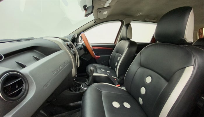 2017 Renault Duster 85 PS RXS MT DIESEL, Diesel, Manual, 82,851 km, Right Side Front Door Cabin