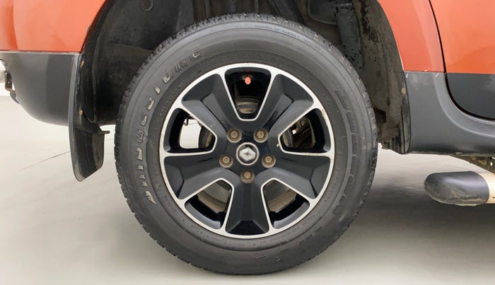 2017 Renault Duster 85 PS RXS MT DIESEL, Diesel, Manual, 82,851 km, Right Rear Wheel