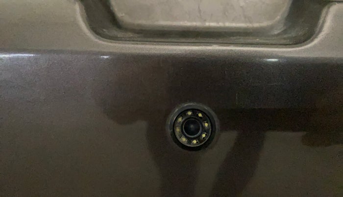 2018 Tata Tiago XZ PETROL, CNG, Manual, 1,11,136 km, Parking Camera