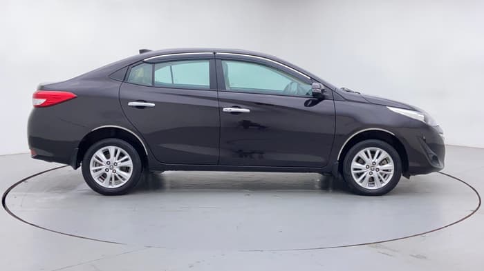2018 Toyota YARIS VX CVT, Petrol, Automatic, 23,165 km, Right Side View