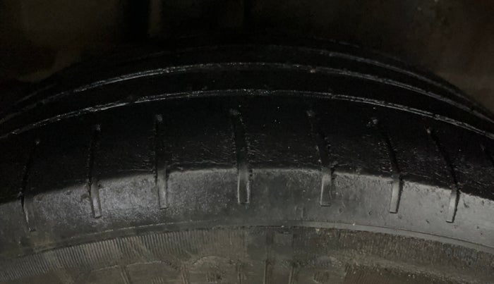 2019 Maruti Ciaz ALPHA 1.5 SHVS PETROL, Petrol, Manual, 68,499 km, Right Rear Tyre Tread
