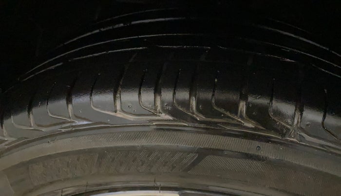 2022 Hyundai VENUE SX 1.0 TURBO IMT, Petrol, Manual, 78,527 km, Left Front Tyre Tread