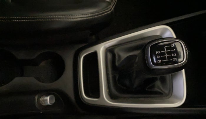 2022 Hyundai VENUE SX 1.0 TURBO IMT, Petrol, Manual, 78,527 km, Gear Lever