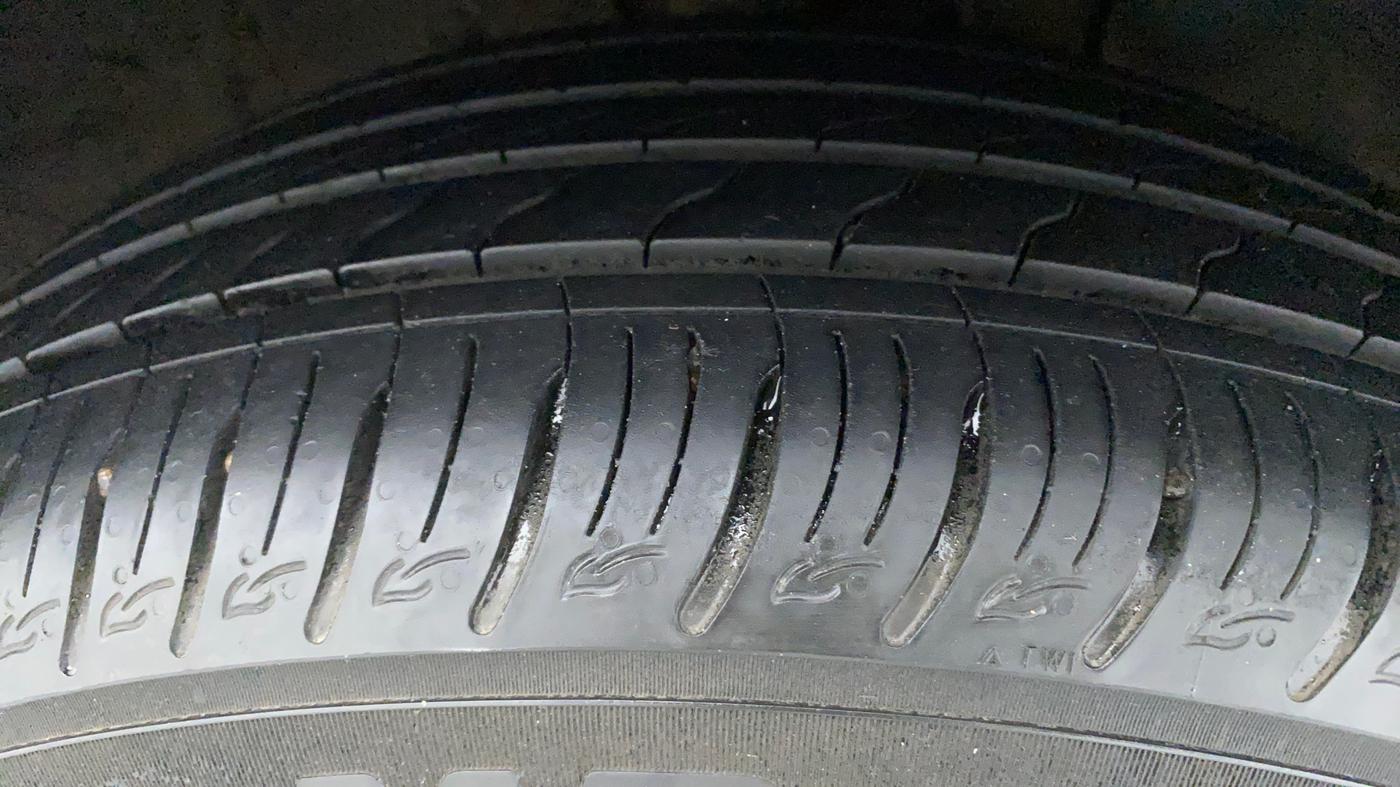 2022 Hyundai VENUE SX 1.0 TURBO IMT, Petrol, Manual, 21,228 km, Right Front Tyre Tread
