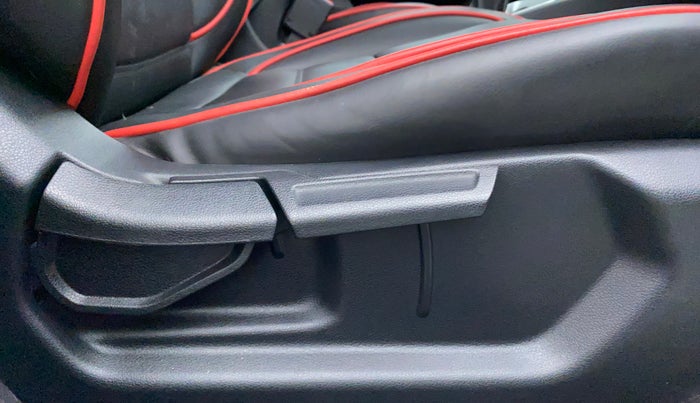 2022 Hyundai VENUE SX 1.0 TURBO IMT, Petrol, Manual, 21,228 km, Driver Side Adjustment Panel