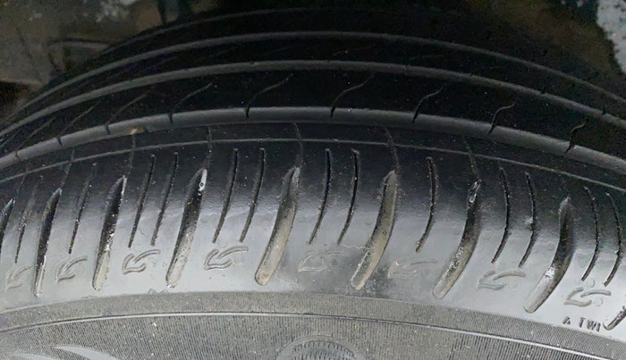 2022 Hyundai VENUE SX 1.0 TURBO IMT, Petrol, Manual, 21,228 km, Right Rear Tyre Tread