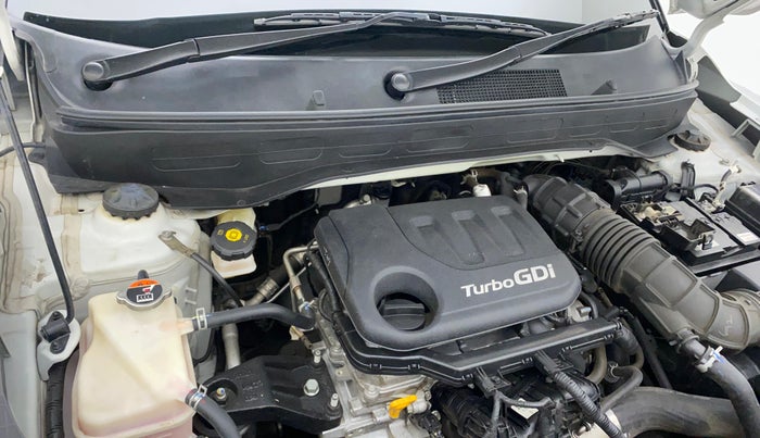 2022 Hyundai VENUE SX 1.0 TURBO IMT, Petrol, Manual, 21,228 km, Bonnet (hood) - Cowl vent panel has minor damage