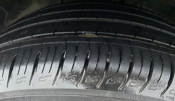 2022 Hyundai VENUE SX 1.0 TURBO IMT, Petrol, Manual, 21,228 km, Left Front Tyre Tread