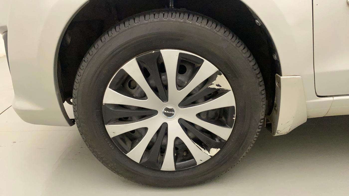 2013 Maruti Ertiga VXI, Petrol, Manual, 61,899 km, Left Front Wheel