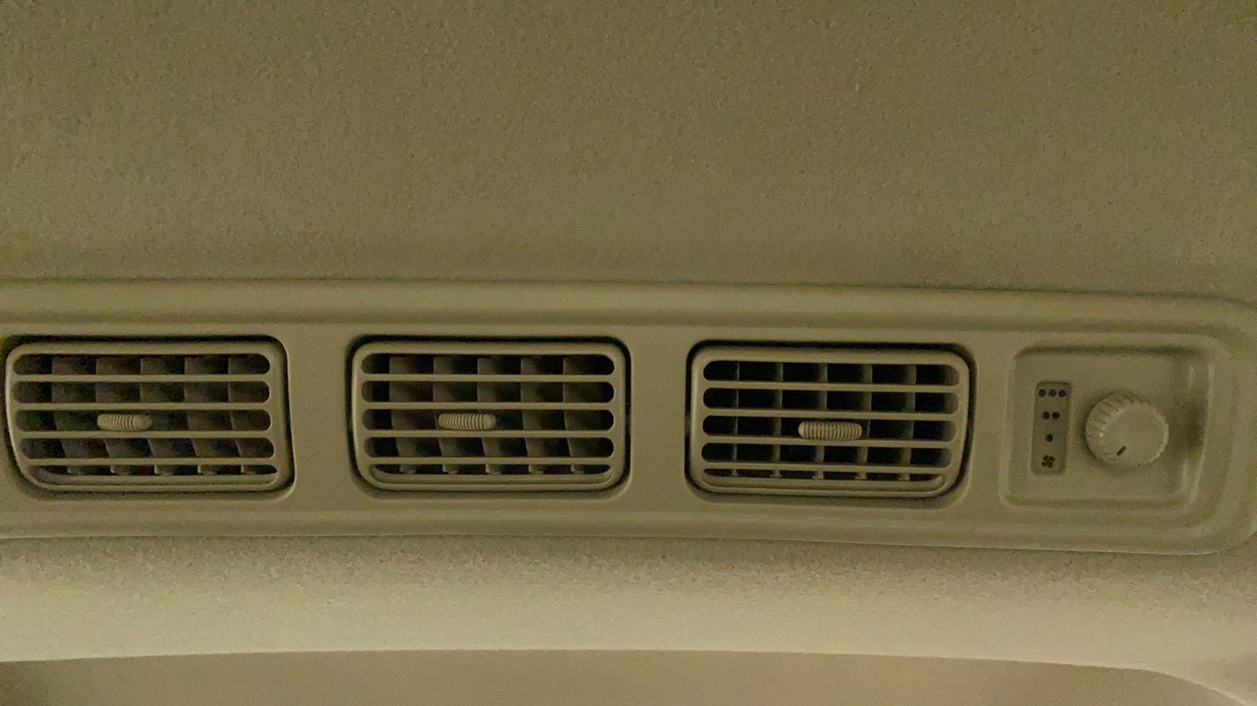 2013 Maruti Ertiga VXI, Petrol, Manual, 61,899 km, Rear AC Vents