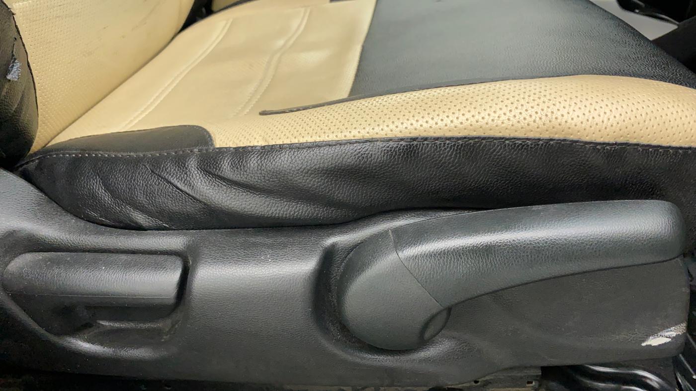 2016 Honda Jazz 1.2 SV MT, Petrol, Manual, 53,151 km, Driver Side Adjustment Panel