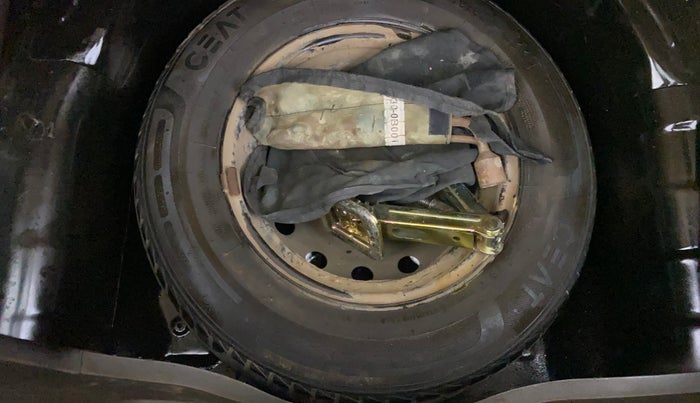 2015 Hyundai i10 SPORTZ 1.1, Petrol, Manual, 31,738 km, Spare Tyre