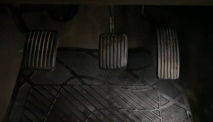 2015 Hyundai i10 SPORTZ 1.1, Petrol, Manual, 31,738 km, Pedals