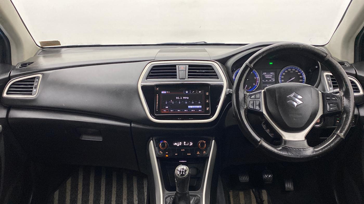 2016 Maruti S Cross ZETA 1.3, Diesel, Manual, 81,135 km, Dashboard