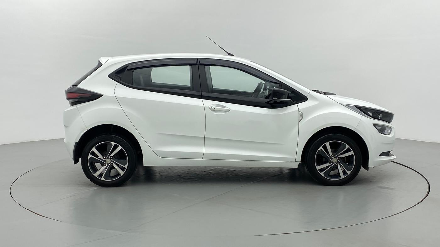 2020 Tata ALTROZ XZ 1.2, Petrol, Manual, 46,276 km, Right Side View