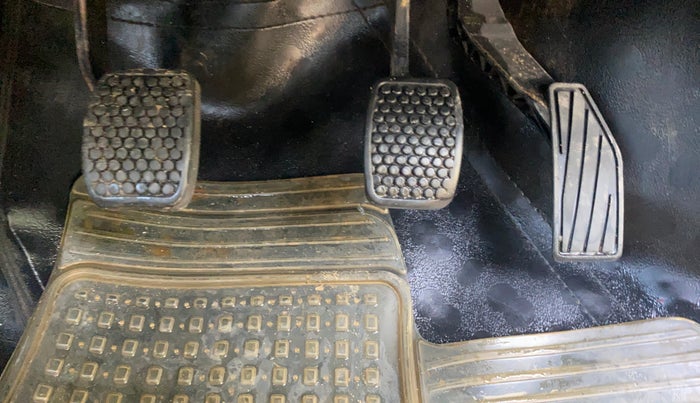 2018 Maruti Alto 800 LXI, Petrol, Manual, 78,885 km, Pedals