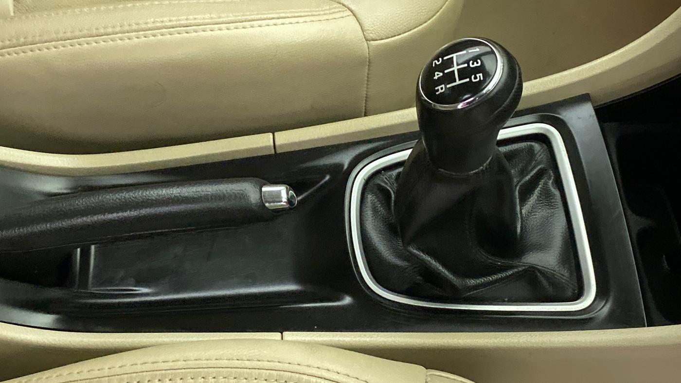 2016 Maruti Ciaz ZXI PLUS, Petrol, Manual, 23,273 km, Gear Lever