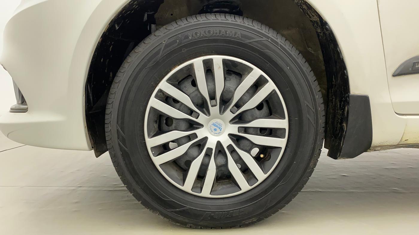 2015 Maruti Swift Dzire VXI, Petrol, Manual, 95,117 km, Left Front Wheel