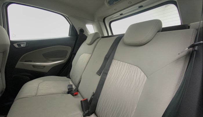2016 Ford Ecosport 1.5 TITANIUM TI VCT AT, Petrol, Automatic, 43,841 km, Right Side Rear Door Cabin