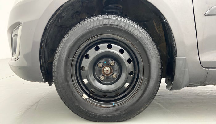 2017 Maruti Swift VXI D, Petrol, Manual, 60,617 km, Left Front Wheel