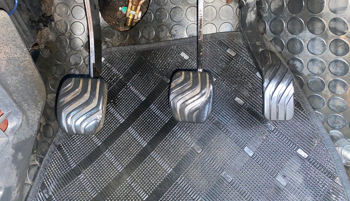 2016 Renault Kwid RXT 0.8, Petrol, Manual, 51,556 km, Pedals