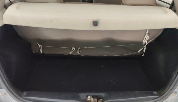 2016 Toyota Etios Liva VX, Petrol, Manual, 72,454 km, Boot Inside