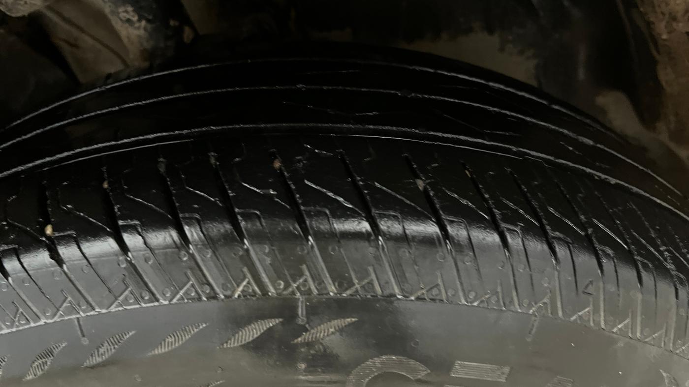 2023 Tata PUNCH ADVENTURE MT CNG , CNG, Manual, 50,602 km, Right Front Tyre Tread
