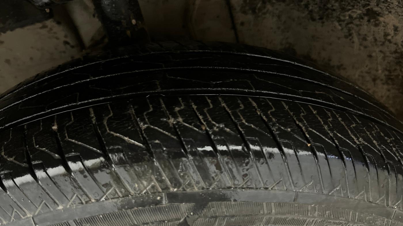 2023 Tata PUNCH ADVENTURE MT CNG , CNG, Manual, 50,602 km, Left Front Tyre Tread