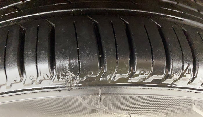 2021 Tata Tiago XZA PLUS PETROL, Petrol, Automatic, 8,580 km, Right Front Tyre Tread