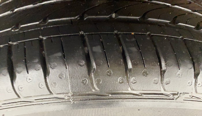 2021 Tata Tiago XZA PLUS PETROL, Petrol, Automatic, 8,580 km, Right Rear Tyre Tread