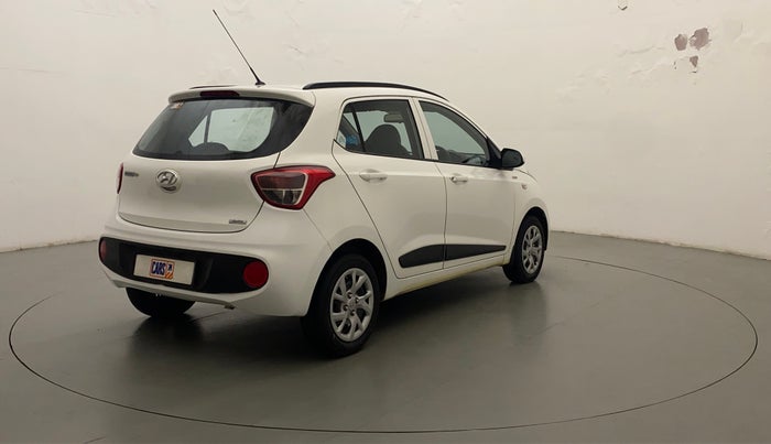 2018 Hyundai Grand i10 MAGNA AT 1.2 KAPPA VTVT, Petrol, Automatic, 41,160 km, Right Back Diagonal