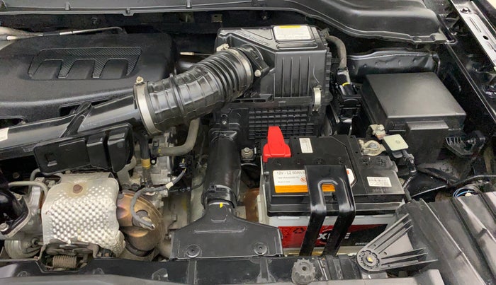 2023 Mahindra XUV300 W6 1.2 PETROL, Petrol, Manual, 33,516 km, Engine View - Left