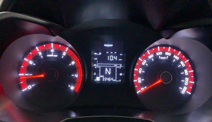 2023 Mahindra XUV300 W6 1.2 PETROL, Petrol, Manual, 33,516 km, Odometer Image