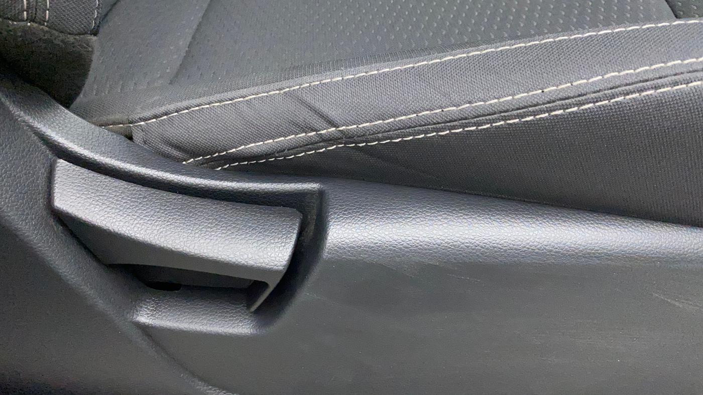 2023 Mahindra XUV300 W6 1.2 PETROL, Petrol, Manual, 5,478 km, Driver Side Adjustment Panel