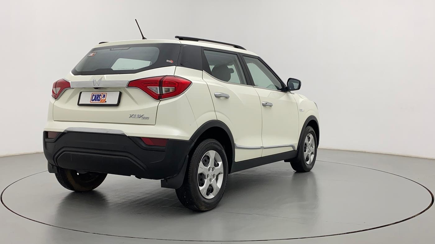 2023 Mahindra XUV300 W6 1.2 PETROL, Petrol, Manual, 5,478 km, Right Back Diagonal