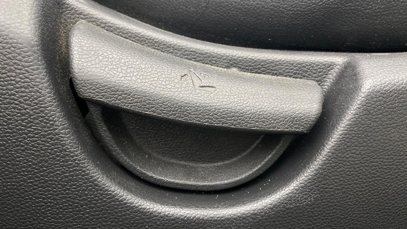 2019 Hyundai Grand i10 SPORTZ AT 1.2 KAPPA VTVT, Petrol, Automatic, 76,726 km, Driver Side Adjustment Panel
